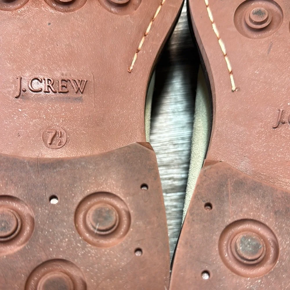 J. Crew Men's Cream Suede Oxfords size 7.5 (b235)